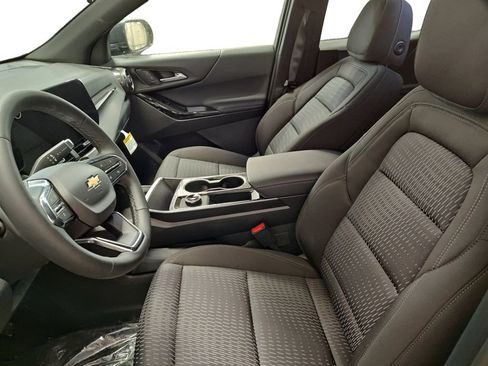 New 2026 Chevrolet Equinox LT image 9