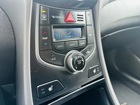 Used 2014 Hyundai Elantra Limited w/ Option Group 03 image 16