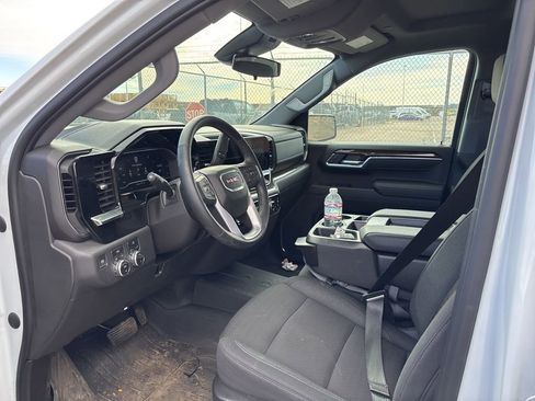 Used 2023 GMC Sierra 1500 Elevation image 9