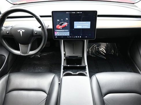 Used 2019 Tesla Model 3 Standard Range Plus image 18