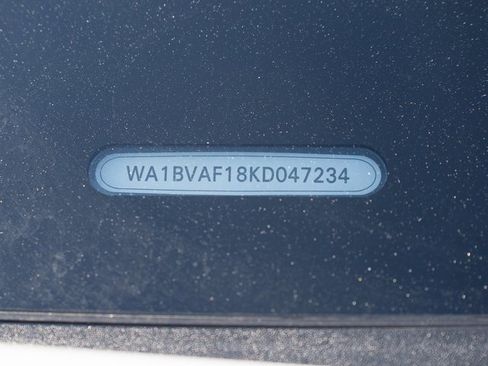 Used 2019 Audi Q8 Premium Plus w/ Premium Plus image 31