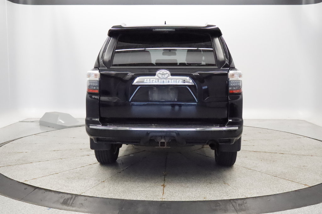 Used 2017 Toyota 4Runner Limited AWD/4WD image 3