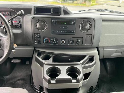 Used 2011 Ford E-150 and Econoline 150 w/ PWR Group RWD image 21