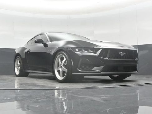 Used 2024 Ford Mustang GT Premium RWD image 57