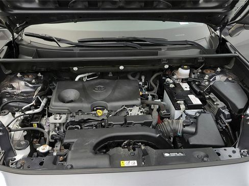 Certified 2019 Toyota RAV4 LE image 15