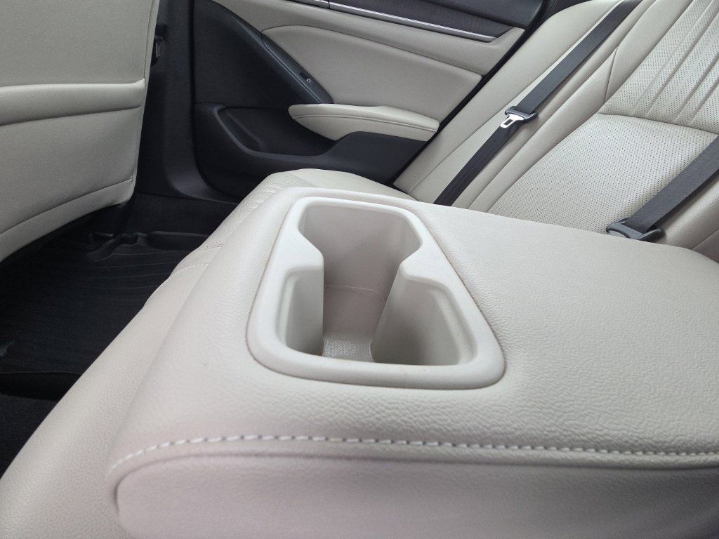 Used 2019 Honda Accord EX-L image 16