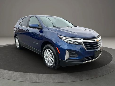 Used 2022 Chevrolet Equinox LT image 3