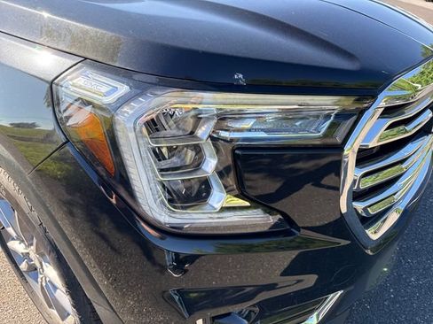 Used 2022 GMC Terrain SLT AWD/4WD image 12