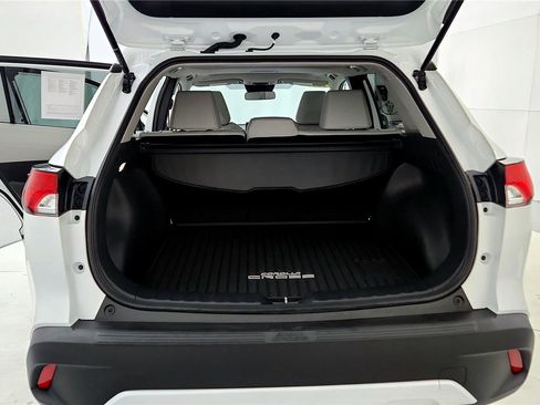 Certified 2023 Toyota Corolla Cross LE image 32