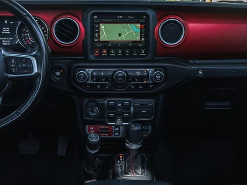 Used 2021 Jeep Wrangler Unlimited Rubicon AWD/4WD image 18