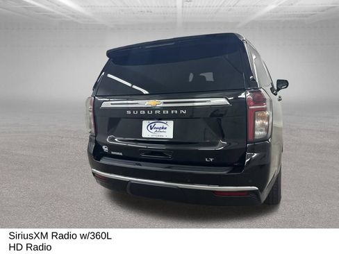 Used 2021 Chevrolet Suburban LT AWD/4WD image 12