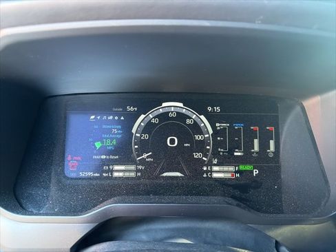 Certified 2024 Toyota Sequoia Platinum image 3