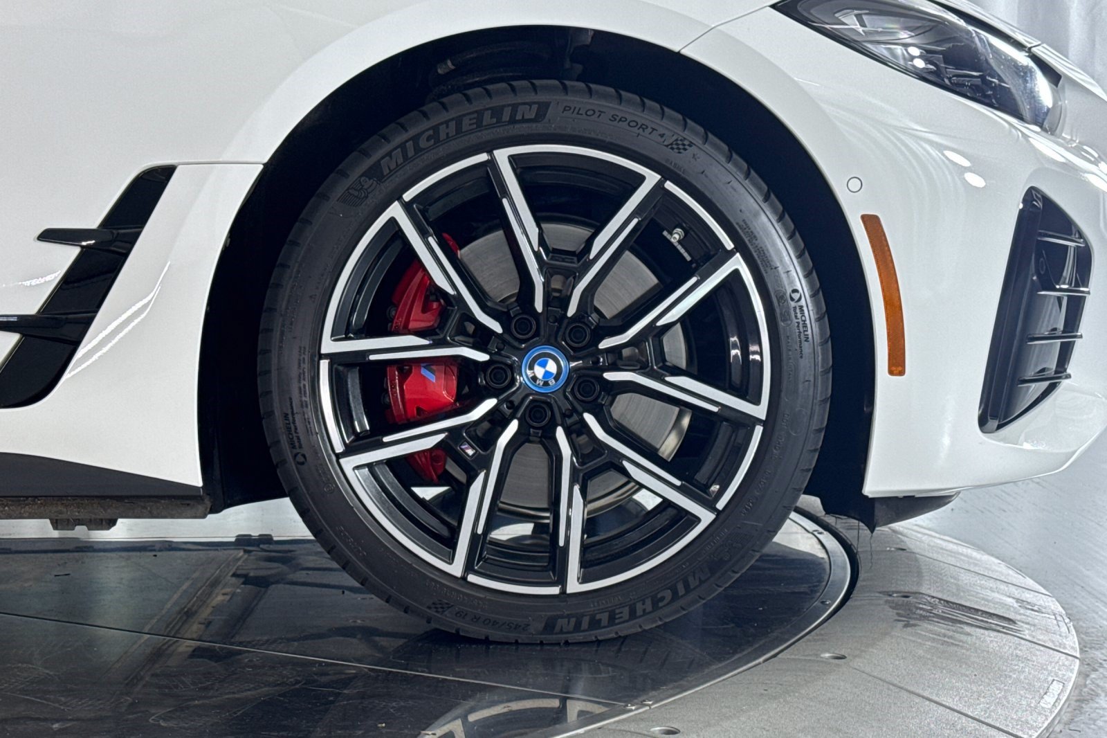 Used 2024 BMW i4 M50 AWD/4WD image 13