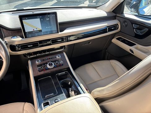 Certified 2022 Lincoln Aviator Reserve w/ Equipment Group 201A image 33