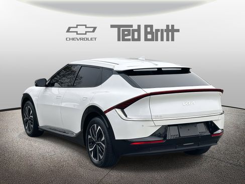 Used 2022 Kia EV6 Wind image 6