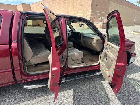 Used 2006 Chevrolet Silverado 1500 LT w/ Light Duty Power Package image 20