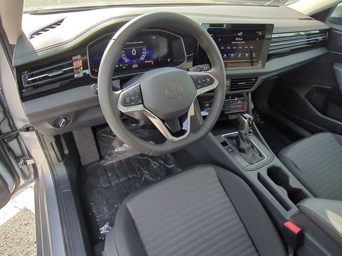 New 2025 Volkswagen Jetta S image 11