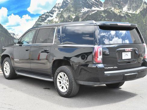 Used 2020 GMC Yukon XL SLT AWD/4WD image 9