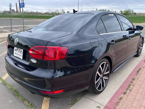 Used 2012 Volkswagen Jetta GLI Autobahn FWD image 5