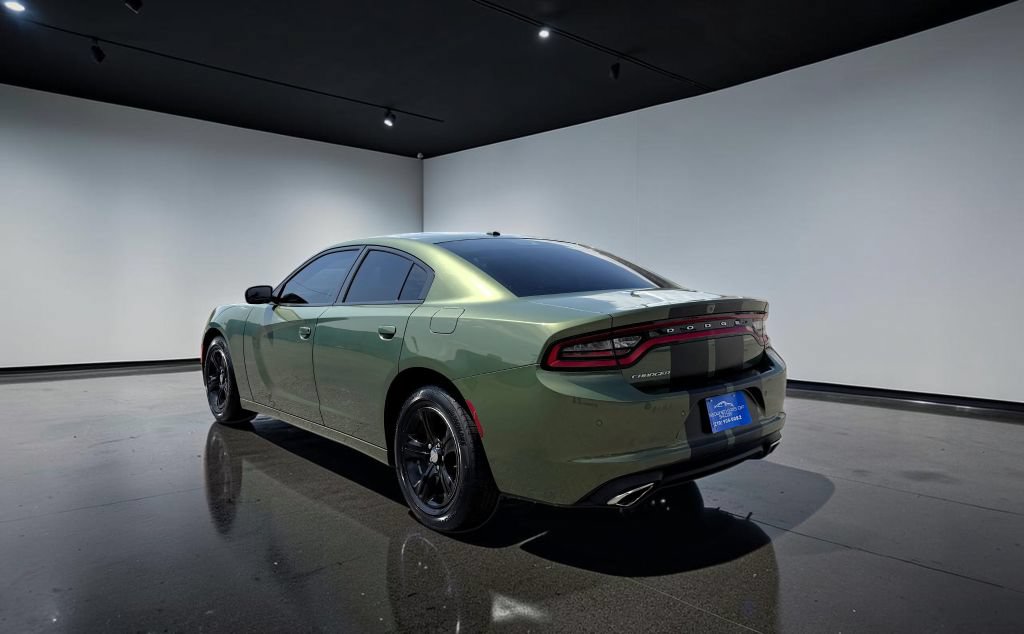 Used 2019 Dodge Charger SXT w/ Leather Interior Group RWD image 5