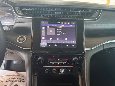 Used 2023 Jeep Grand Cherokee L Laredo AWD/4WD image 17