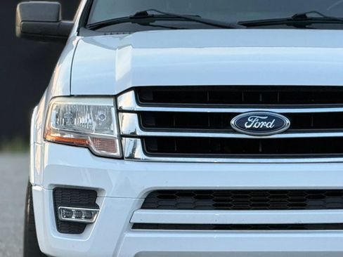 Used 2017 Ford Expedition EL XLT AWD/4WD image 11