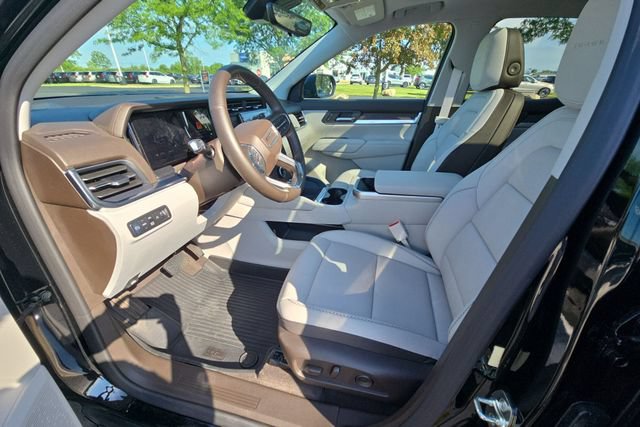 New 2026 GMC Terrain Denali w/ LPO, Black Badging Package AWD/4WD image 10