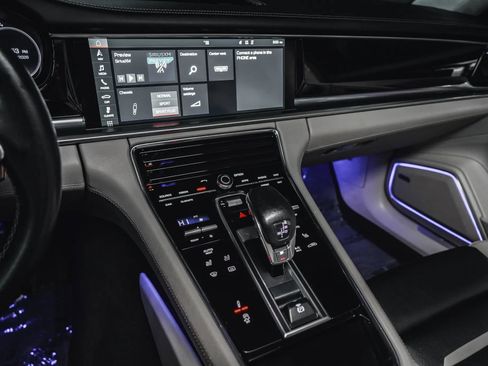 Used 2018 Porsche Panamera Turbo image 67