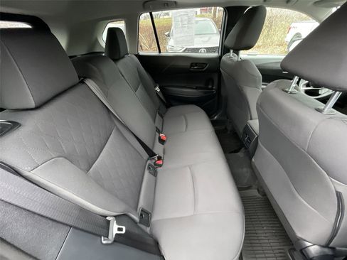 Used 2025 Toyota Corolla Cross LE image 22