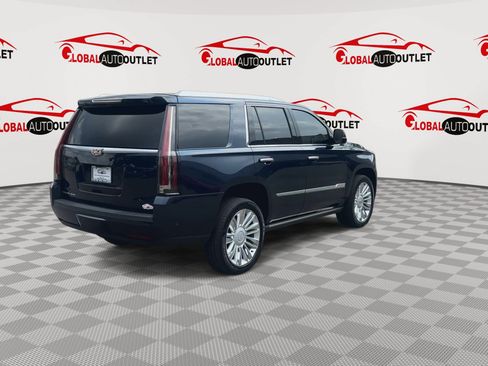 Used 2020 Cadillac Escalade Platinum AWD/4WD image 8