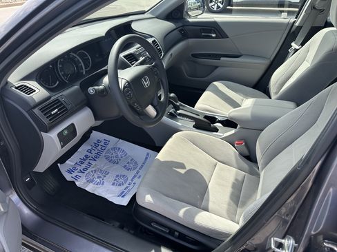 Used 2014 Honda Accord EX image 9