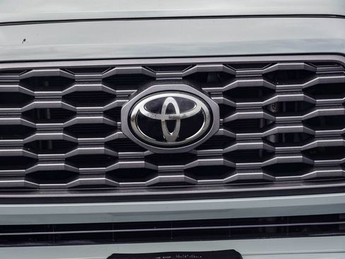 Certified 2022 Toyota Tacoma TRD Sport w/ Technology Package image 13