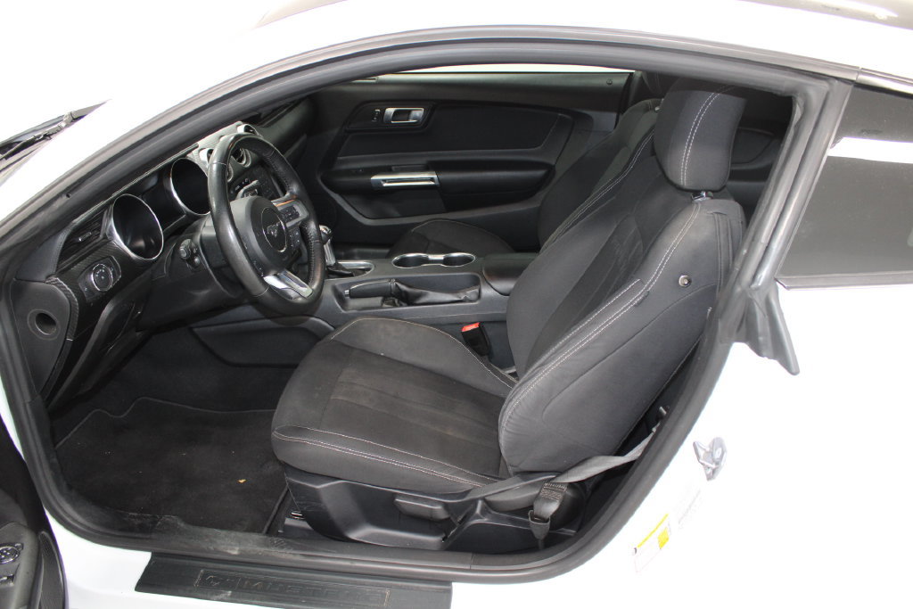 Certified 2021 Ford Mustang Coupe w/ Black Accent Package RWD image 20