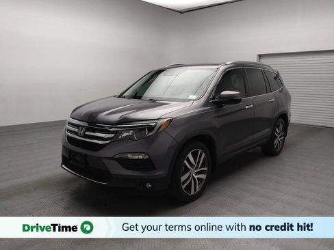 Used 2017 Honda Pilot Touring image 1