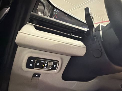 New 2026 Lincoln Nautilus Premier w/ Equipment Group 102A AWD/4WD image 31