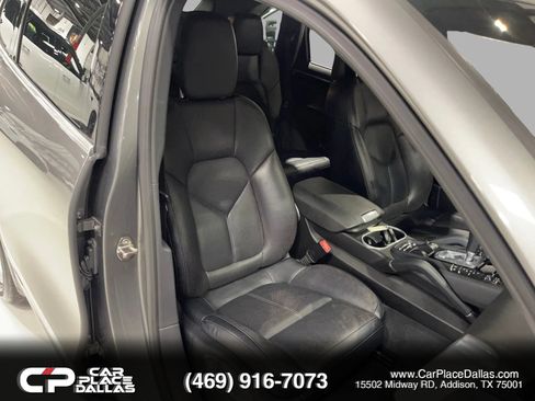 Used 2014 Porsche Cayenne AWD/4WD image 25