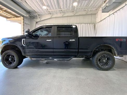 Used 2017 Ford F250 XL w/ STX Appearance Package AWD/4WD image 26