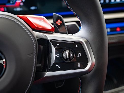 New 2026 BMW M5 w/ Executive Package image 25