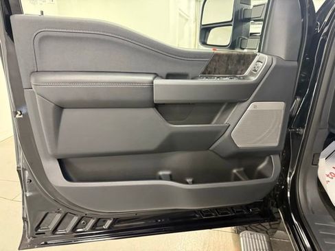 New 2025 Ford F350 Lariat w/ Lariat Ultimate Package image 13