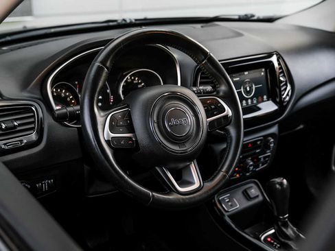 Used 2019 Jeep Compass Altitude image 16