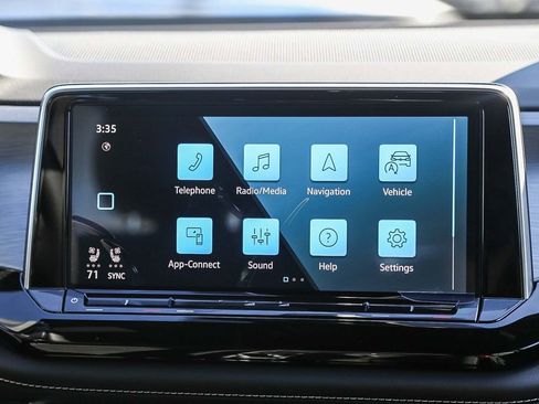 New 2026 Volkswagen Atlas Cross Sport SE image 19