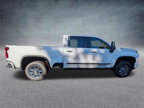 New 2026 Chevrolet Silverado 3500 High Country w/ Technology Package image 3