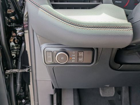 New 2026 Ford Explorer Active image 25