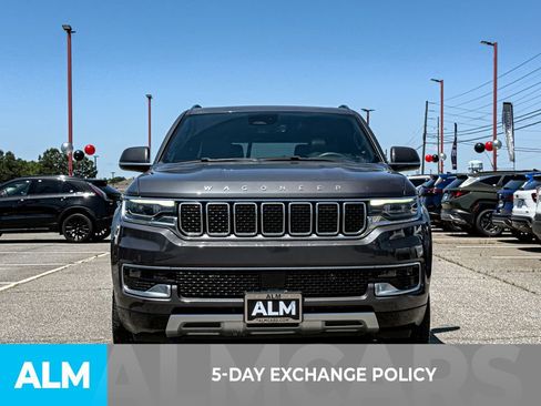 Used 2022 Jeep Wagoneer Series II w/ Premium Group I AWD/4WD image 3