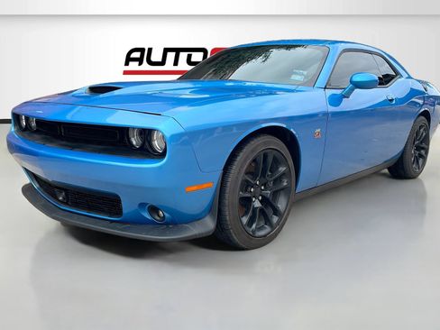 Used 2023 Dodge Challenger R/T Scat Pack w/ Plus Package RWD image 3