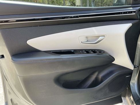 Used 2022 Hyundai Tucson Limited w/ Cargo Package image 5