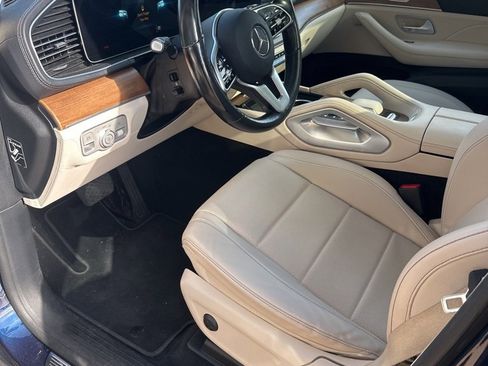 Used 2022 Mercedes-Benz GLS 450 4MATIC image 5