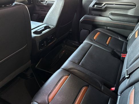 Certified 2023 GMC Sierra 1500 AT4 w/ AT4 Preferred Package AWD/4WD image 14