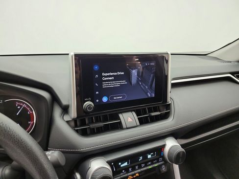 Used 2025 Toyota RAV4 LE FWD image 13