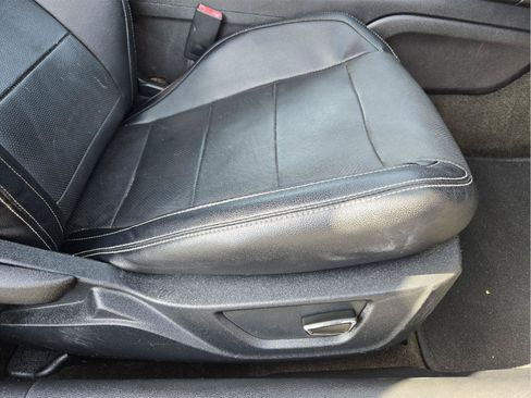 Used 2016 Ford Mustang Premium RWD image 22